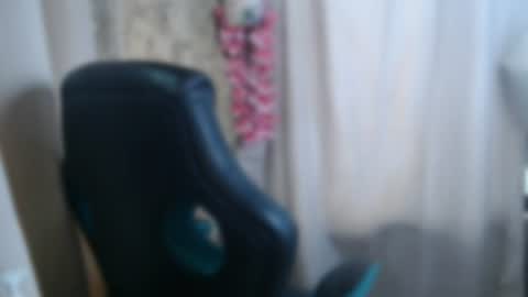 Snapshot of dailylush chatting on July 29, 10:41 pm Kim online show from July 29, 10:41 pm