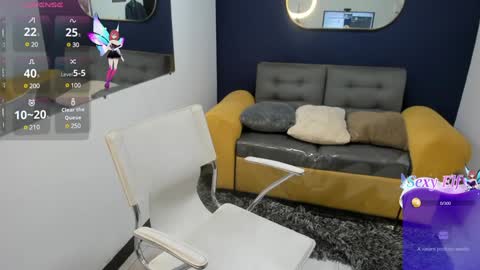 Snapshot of dainaevans chatting on January 24, 9:47 pm dainaevans online show from January 24, 9:47 pm