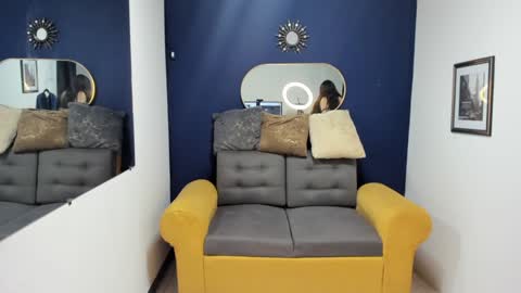 Snapshot of dainaevans chatting on February 2, 4:59 am dainaevans online show from February 2, 4:59 am