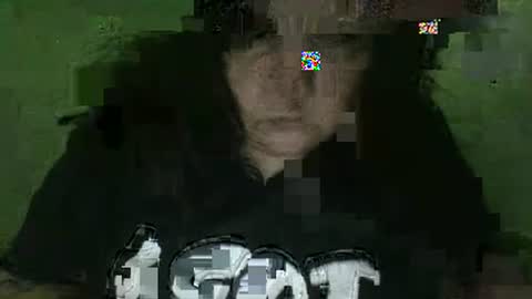 daisnconfusion_ online show from February 13, 9:49 pm