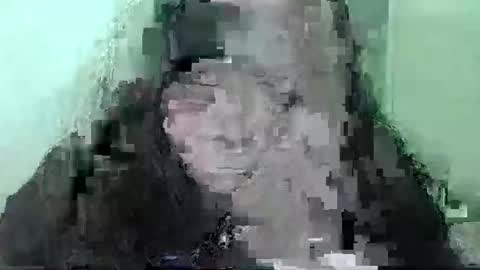 daisnconfusion_ online show from February 17, 5:53 pm