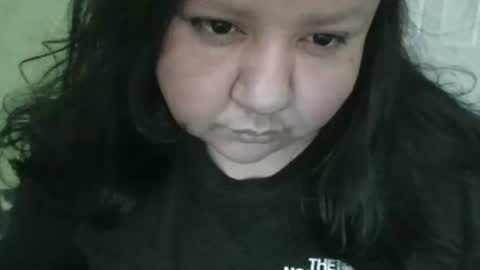 daisnconfusion_ online show from February 25, 8:51 pm