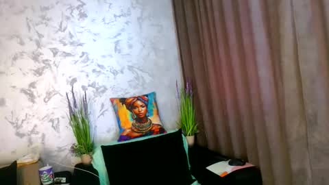 Snapshot of daisy_ashe chatting on May 6, 7:24 am Ashe online show from May 6, 7:24 am