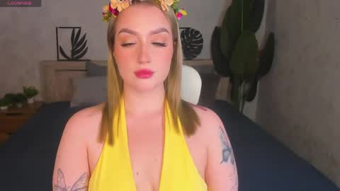 Viickie online show from April 10, 9:47 am