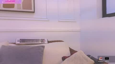 Snapshot of daisy_price chatting on April 19, 10:14 am Daisy Price online show from April 19, 10:14 am