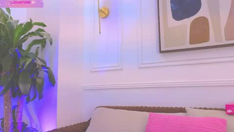 Snapshot of daisy_price chatting on June 2, 11:12 am Daisy Price online show from June 2, 11:12 am