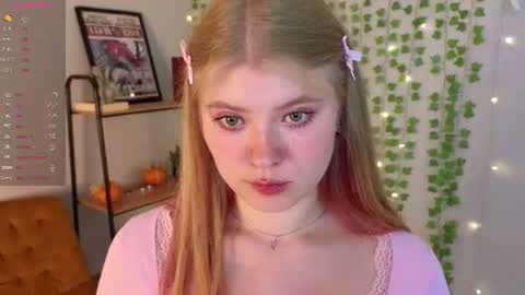 Mary online show from July 3, 12:44 pm
