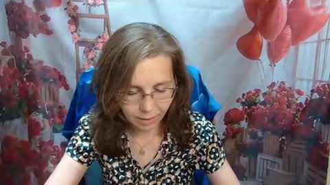 Snapshot of daisyedit chatting on July 19, 11:25 am DaisyEdit online show from July 19, 11:25 am