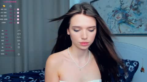 Naomi online show from January 5, 11:15 am