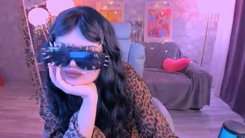 Daisy online show from March 2, 3:41 pm