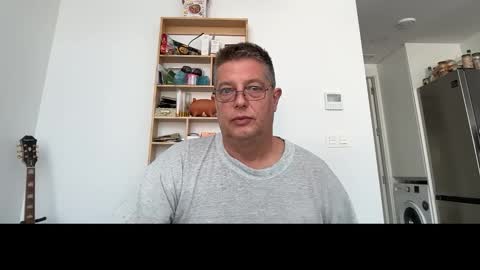 Snapshot of daitarniii chatting on November 15, 12:23 pm daitarniii online show from November 15, 12:23 pm