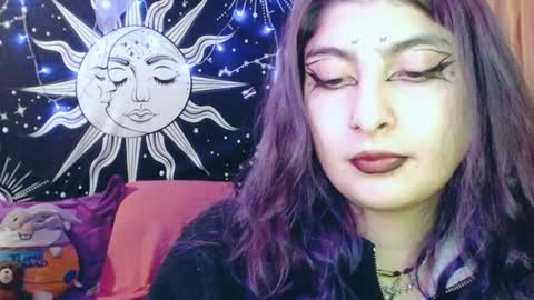 Snapshot of dak_7 chatting on December 5, 6:21 am    --  -- help me reach 100 hands up  online show from December 5, 6:21 am