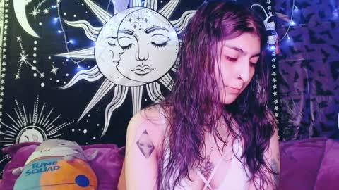 Snapshot of dak_7 chatting on December 7, 4:42 am    --  -- help me reach 100 hands up  online show from December 7, 4:42 am