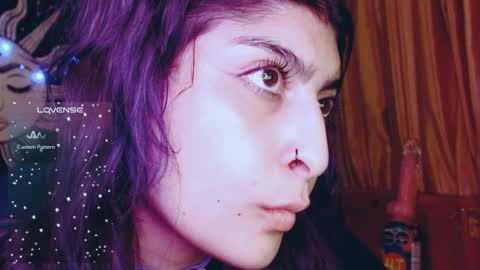 Snapshot of dak_7 chatting on January 3, 6:22 am    --  -- help me reach 100 hands up  online show from January 3, 6:22 am