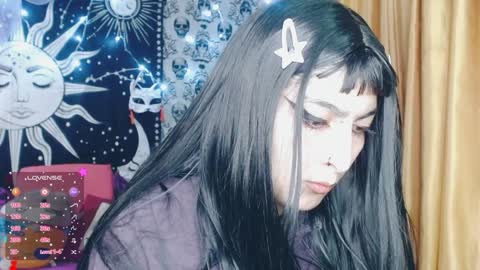 Snapshot of dak_7 chatting on January 18, 1:41 am    --  -- help me reach 100 hands up  online show from January 18, 1:41 am