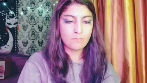 Snapshot of dak_7 chatting on January 24, 8:55 am    --  -- help me reach 100 hands up  online show from January 24, 8:55 am