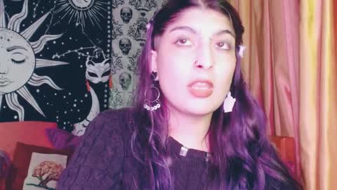 Snapshot of dak_7 chatting on January 25, 6:12 am    --  -- help me reach 100 hands up  online show from January 25, 6:12 am