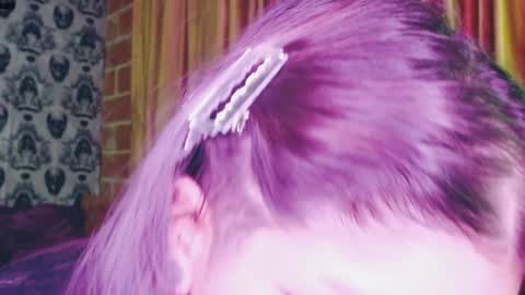 Snapshot of dak_7 chatting on February 8, 3:08 am    --  -- help me reach 100 hands up  online show from February 8, 3:08 am