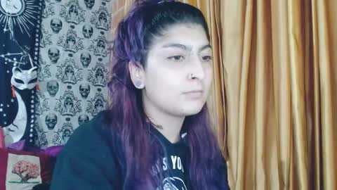 Snapshot of dak_7 chatting on February 24, 3:23 am    --  -- help me reach 100 hands up  online show from February 24, 3:23 am