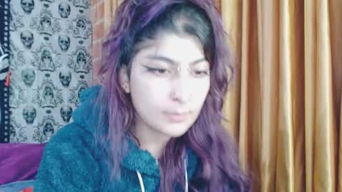 Snapshot of dak_7 chatting on March 8, 5:17 am    --  -- help me reach 100 hands up  online show from March 8, 5:17 am