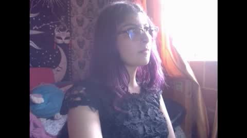 Snapshot of dak_7 chatting on October 7, 10:29 pm    --  -- help me reach 100 hands up  online show from October 7, 10:29 pm