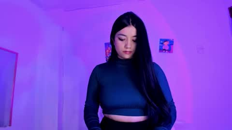 dakostelee1_ online show from November 10, 3:11 pm