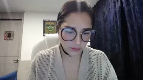 Snapshot of dakota01_ chatting on March 1, 2:48 am IG dakotasofiaa online show from March 1, 2:48 am