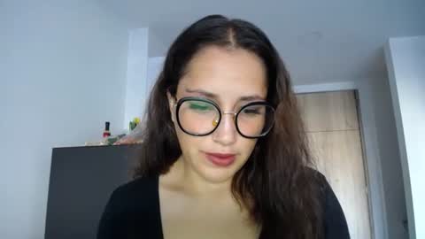 Snapshot of dakota01_ chatting on November 27, 12:18 pm IG dakotasofiaa online show from November 27, 12:18 pm