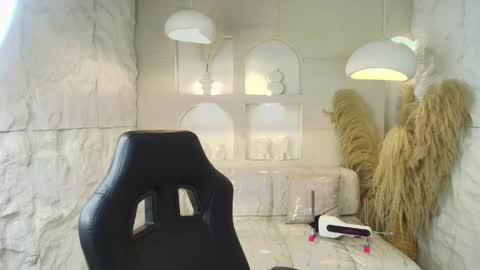 Dakotha  online show from April 16, 3:07 am