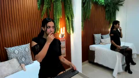 Snapshot of dakotta_rose_ chatting on February 10, 1:59 pm Dakotta online show from February 10, 1:59 pm