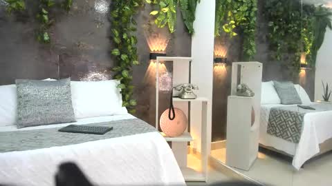 Snapshot of dakotta_rose_ chatting on February 21, 10:55 pm Dakotta online show from February 21, 10:55 pm