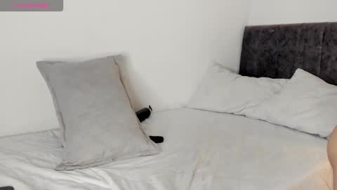 D A L H I L A online show from February 10, 1:15 pm