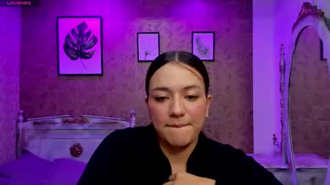 Snapshot of dali_collin chatting on June 20, 2:20 pm dali_collin online show from June 20, 2:20 pm