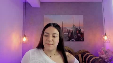 Snapshot of dali_collin chatting on August 4, 4:42 pm dali_collin online show from August 4, 4:42 pm
