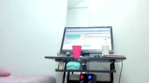  Ren  online show from February 8, 4:57 am