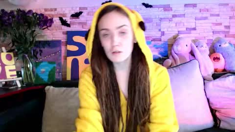 Dalia  online show from November 5, 10:15 am