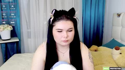 Dalila online show from April 4, 9:51 am