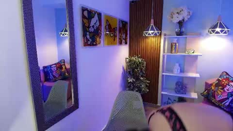 Snapshot of dalila_sky chatting on November 4, 6:07 pm Dalila online show from November 4, 6:07 pm