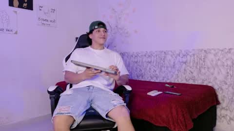 dalton_bigcock online show from May 25, 3:01 am