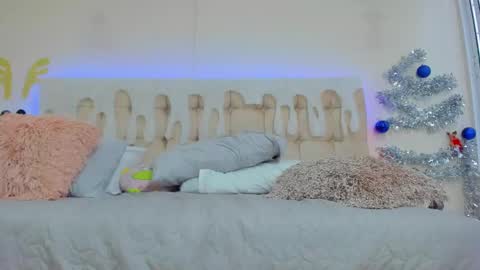 Snapshot of damian23_ chatting on January 3, 3:12 pm DAMIAN online show from January 3, 3:12 pm