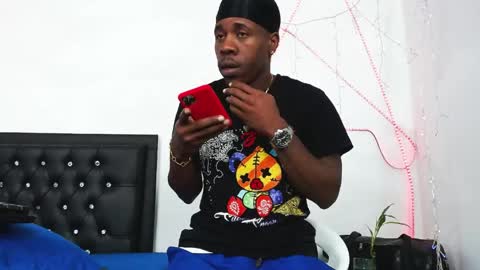 damian_hart_24cm online show from April 13, 11:05 am