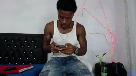 damian_hart_24cm online show from July 1, 1:02 pm