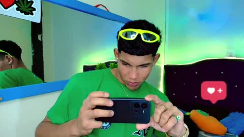 Damian online show from February 3, 10:58 am