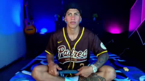 Damian online show from February 25, 3:09 am