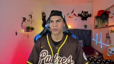 Damian online show from November 2, 3:09 am