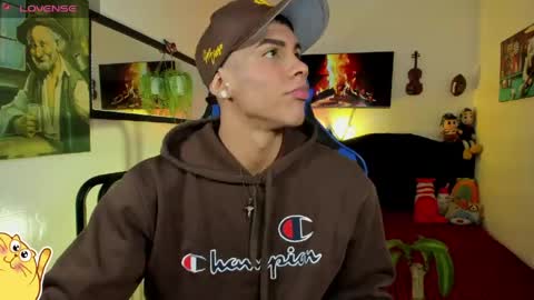 Snapshot of damian_latinxxx chatting on April 30, 12:06 am Damian online show from April 30, 12:06 am