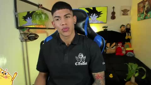 Snapshot of damian_latinxxx chatting on May 14, 3:24 am Damian online show from May 14, 3:24 am