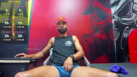 Snapshot of damian_shakur chatting on September 11, 11:10 am damian_shakur online show from September 11, 11:10 am
