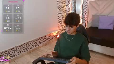 damian_tay online show from April 17, 11:35 am