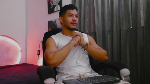 instagram damiannreed. online show from April 1, 1:01 pm